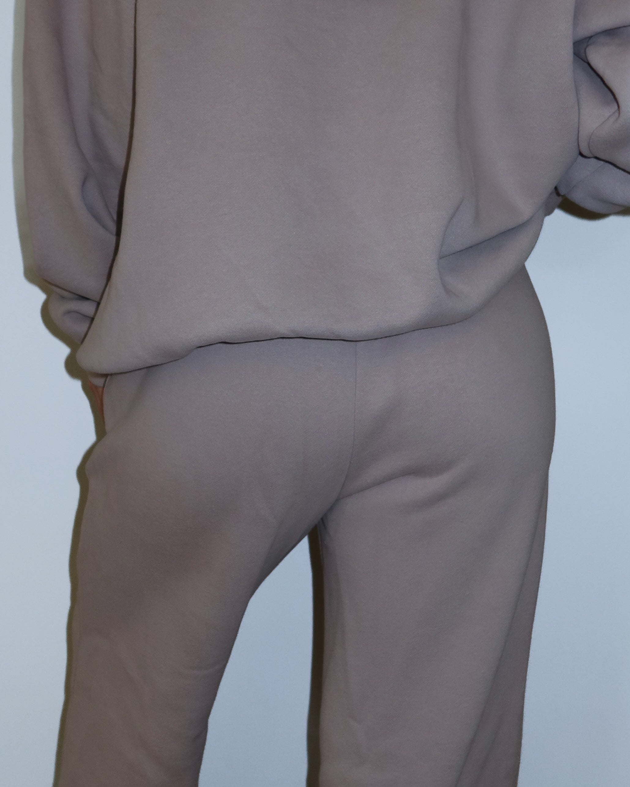 Classic Straight Leg Sweatpants - Mauve