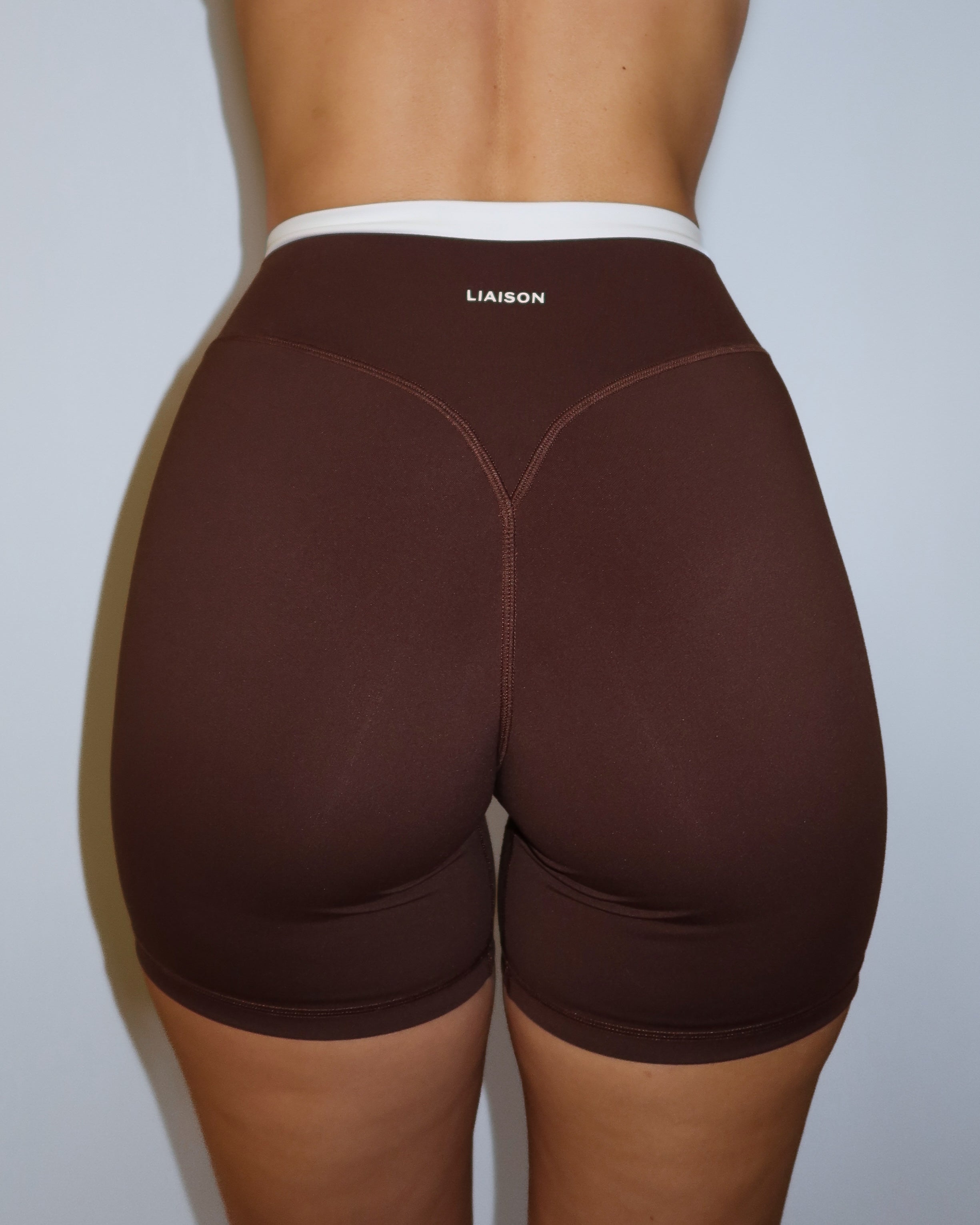 Layered Sculpt Short - Mocha Brown & White