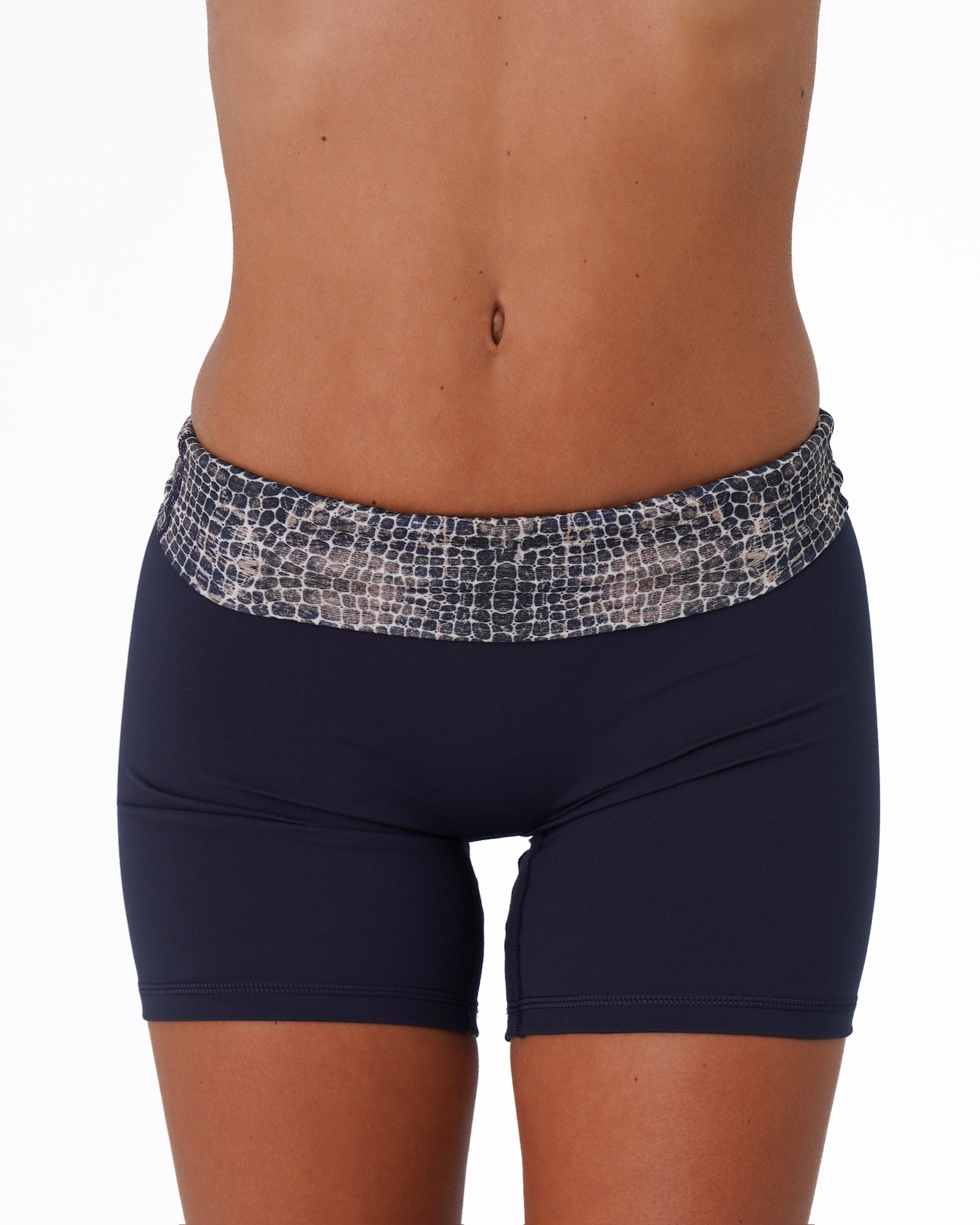 Layered Sculpt Short V2 - Cypress & Nile