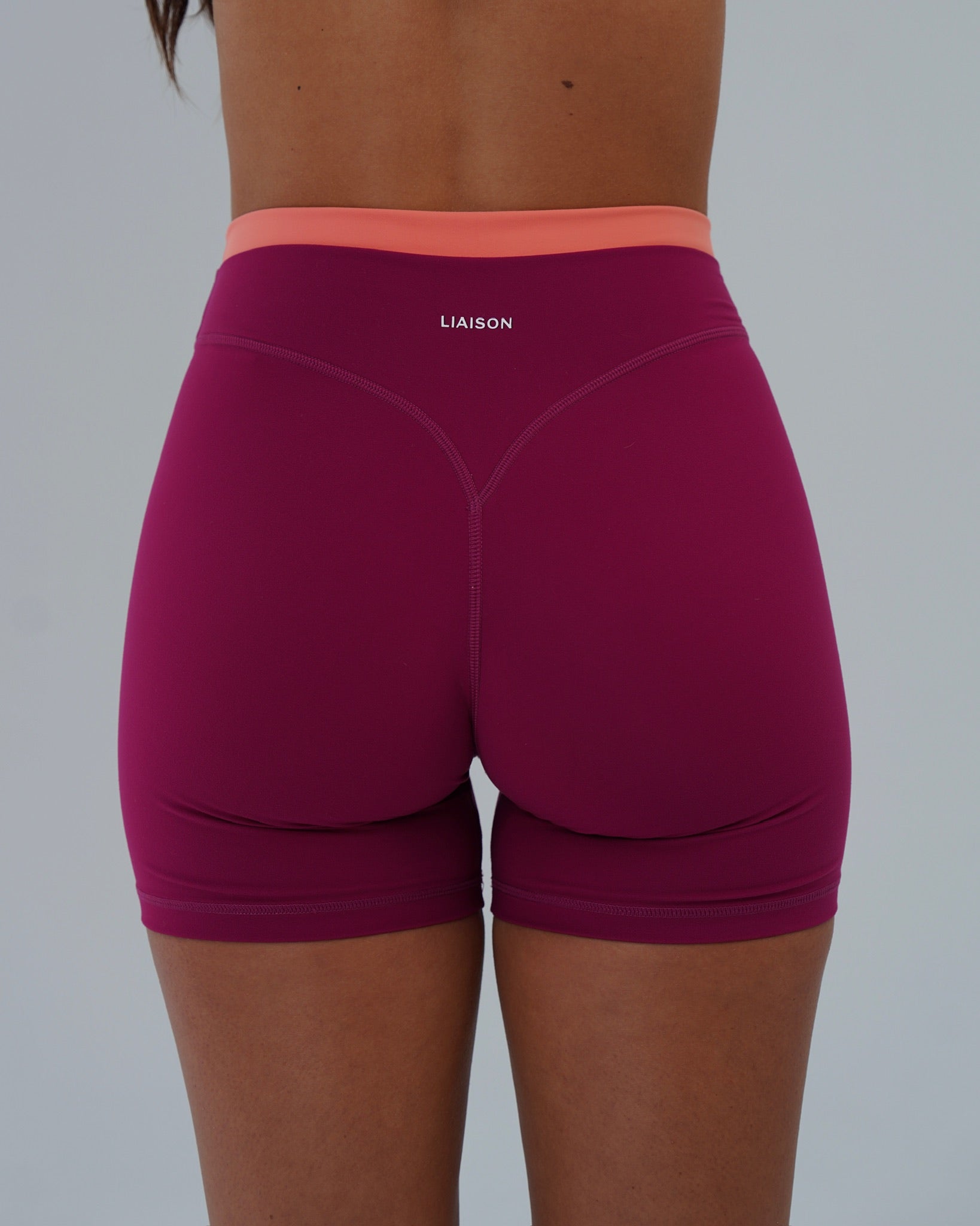Layered Sculpt Short V2 - Berry & Guava