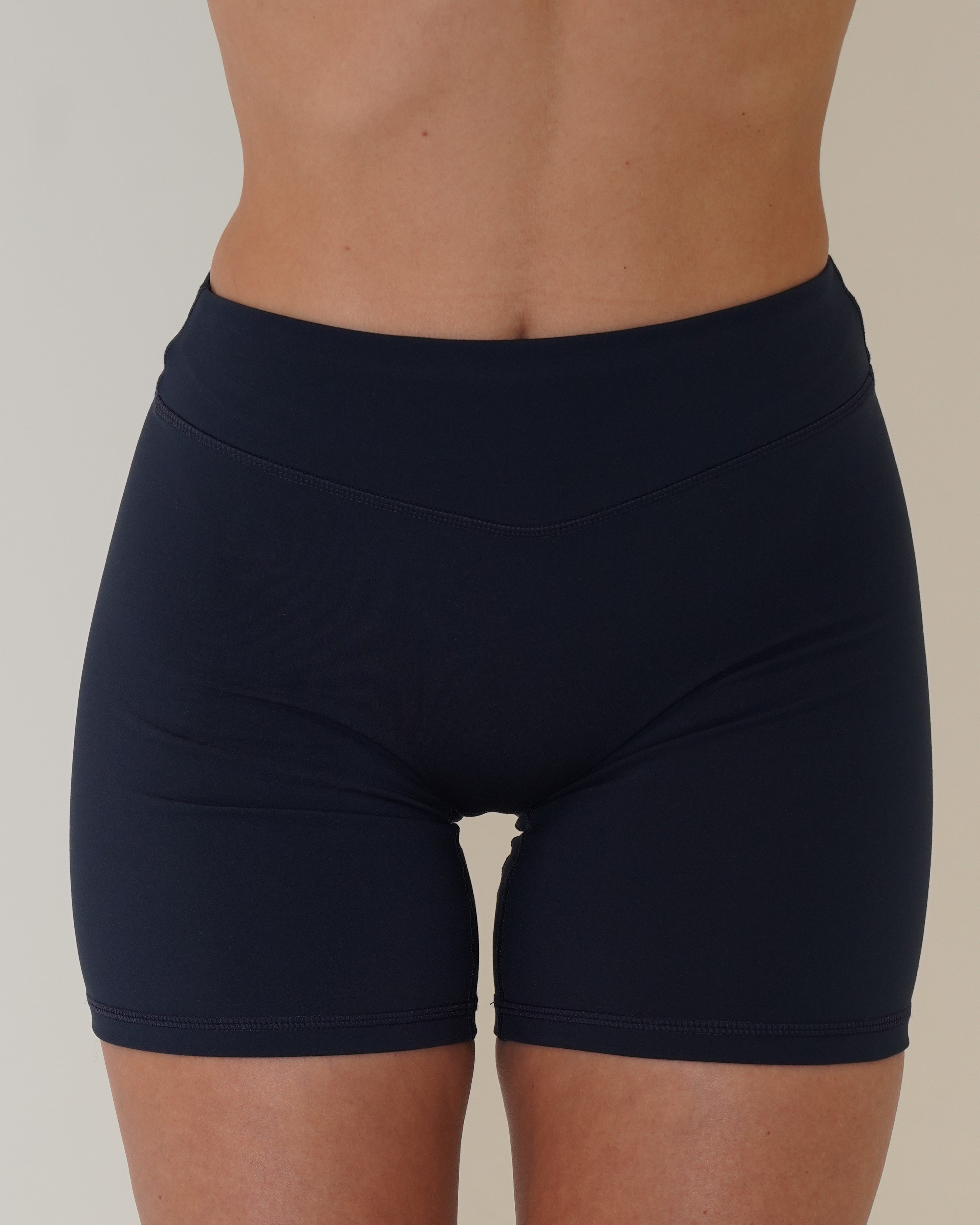 Layered Sculpt Short - Cypress & White Polka Dots