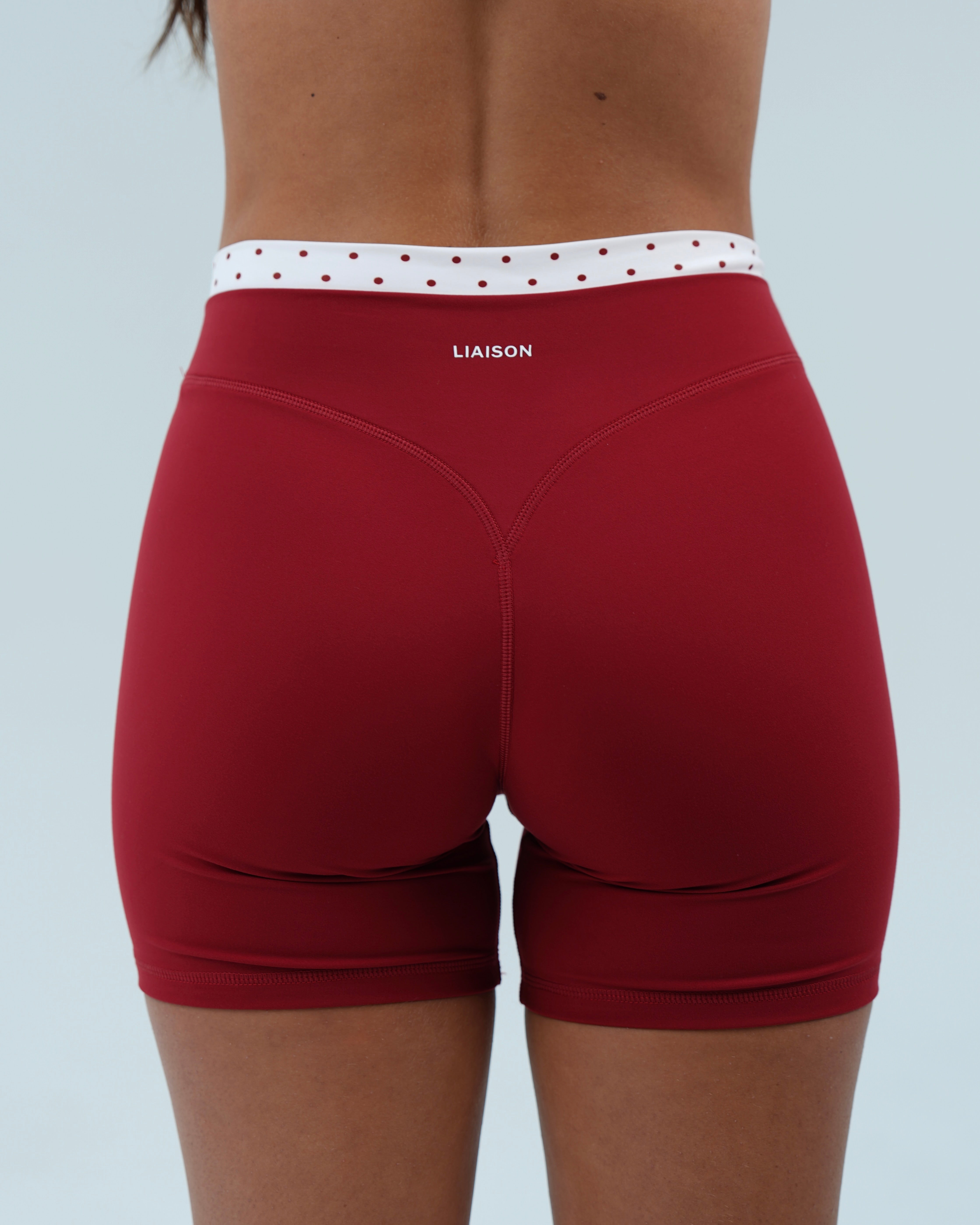Layered Sculpt Short V2 - Kiss & White Polka Dots