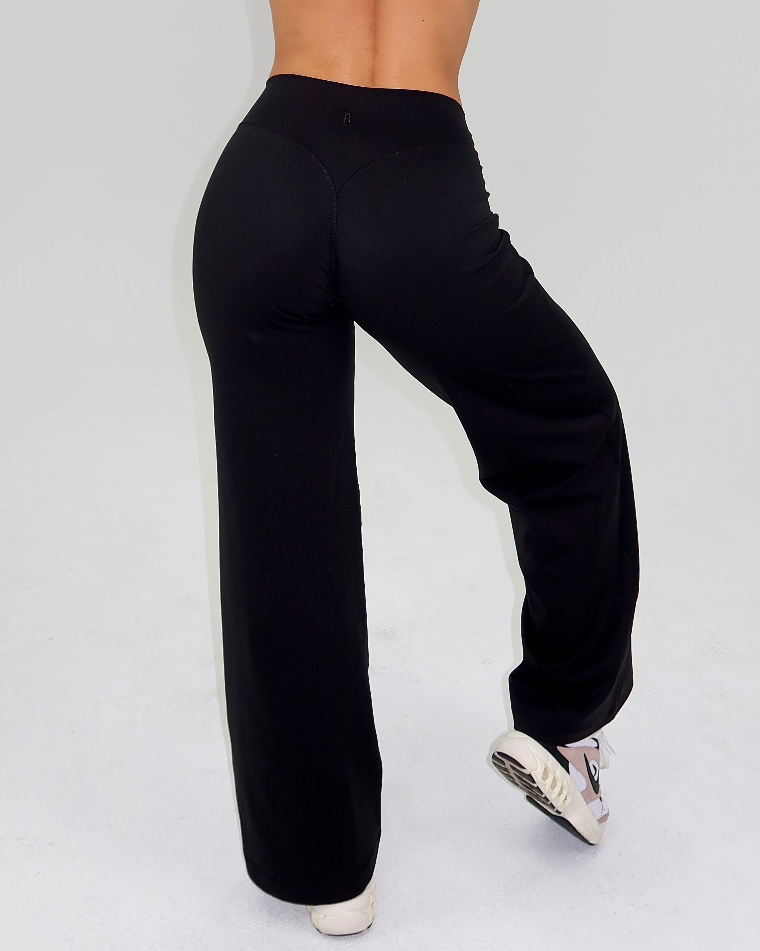 Straight Leg Trouser - Black