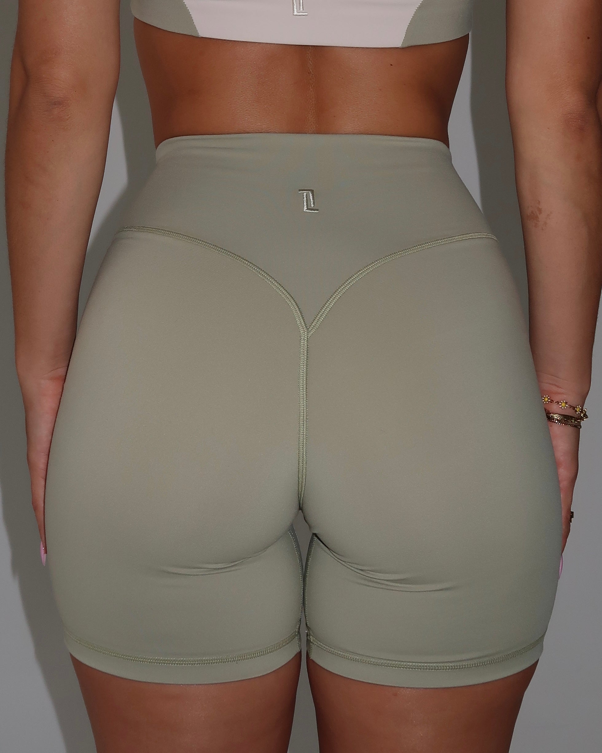 Bridge Short - Flora