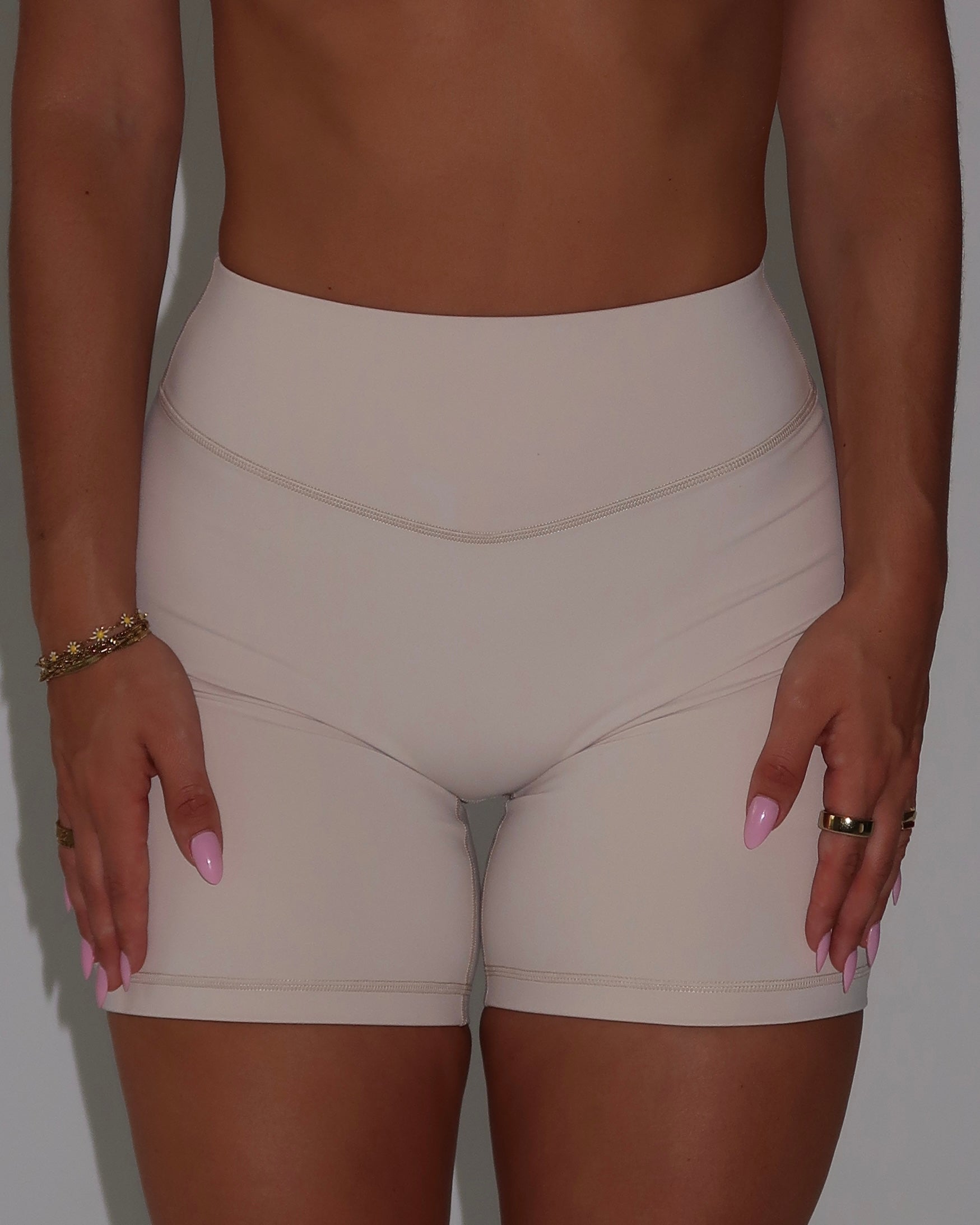 Bridge Short - Sand