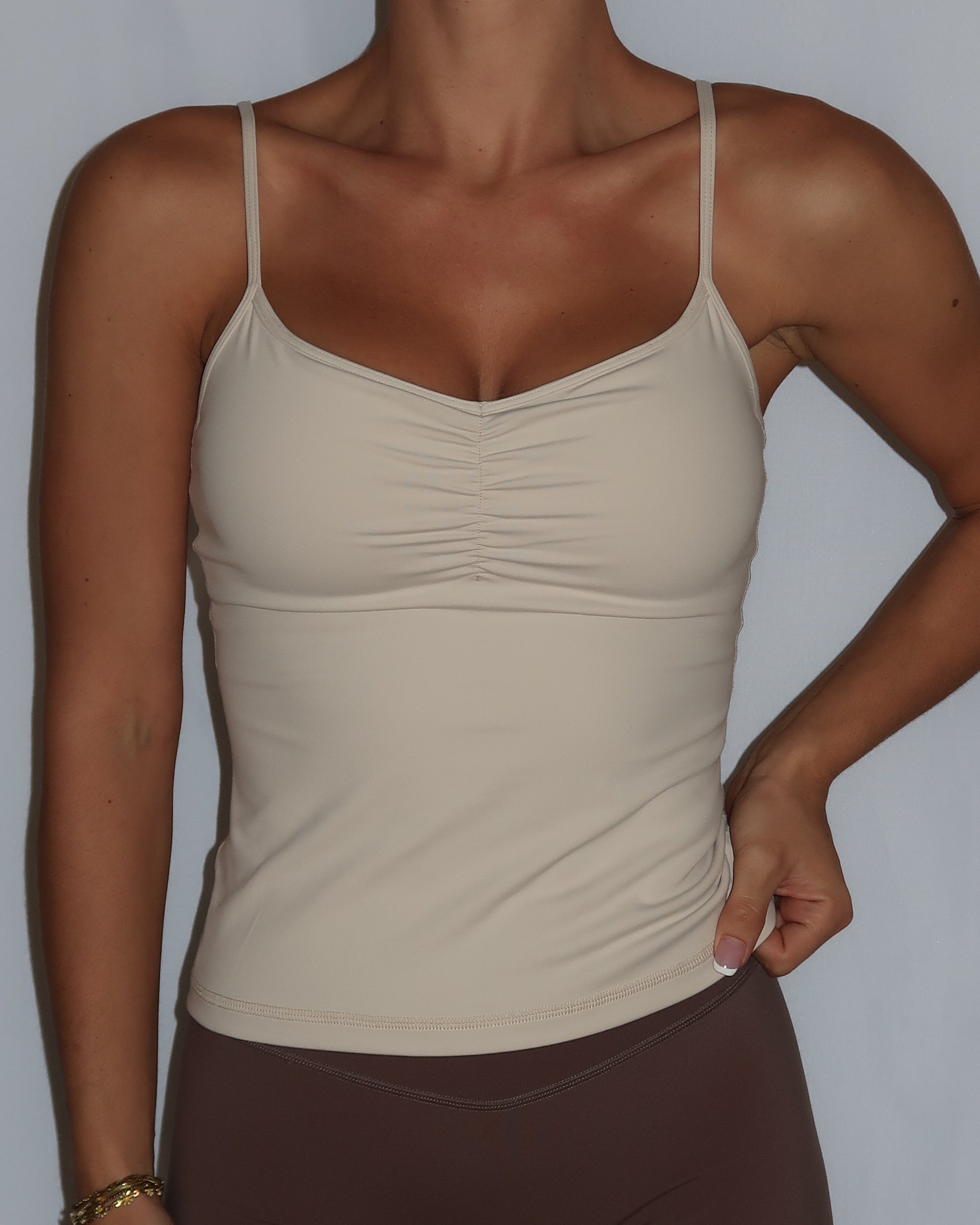 The Pirouette Tank - Sand