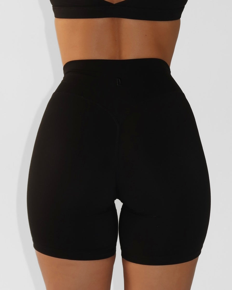 7" Bridge Short - Black