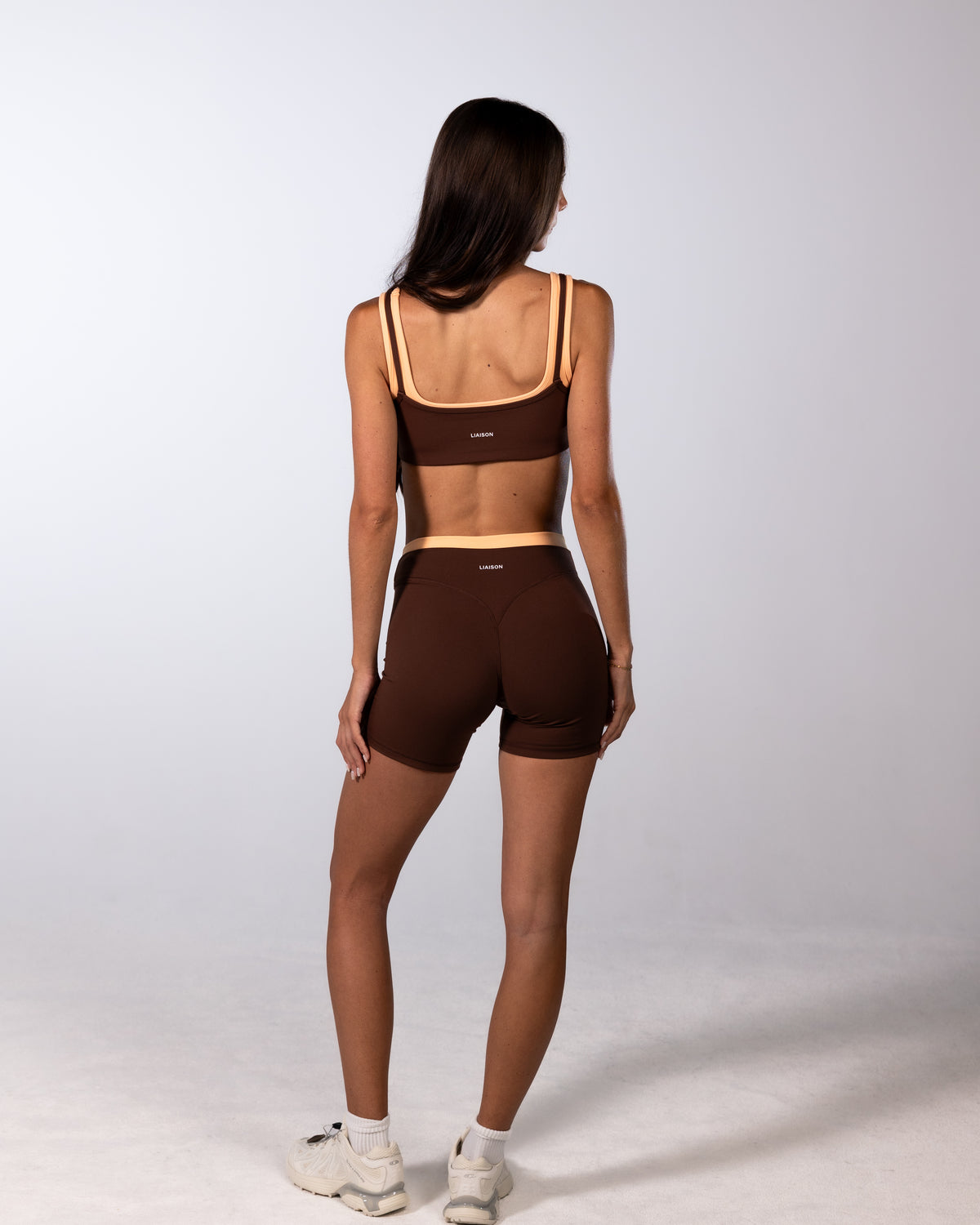 Layered Sculpt Short V2 - Mocha Brown & Apricot