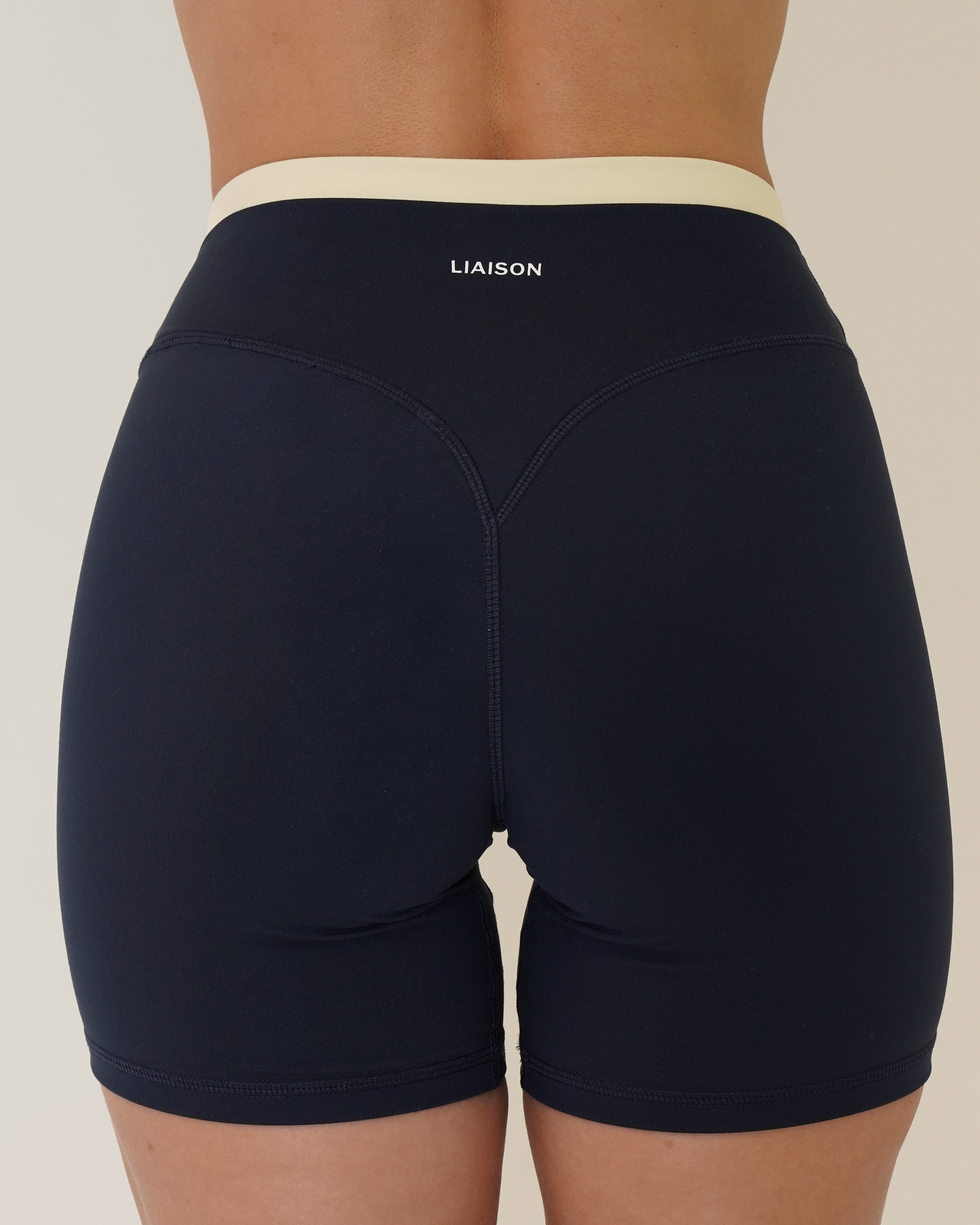 Layered Sculpt Short V1 - Cypress & Daylight