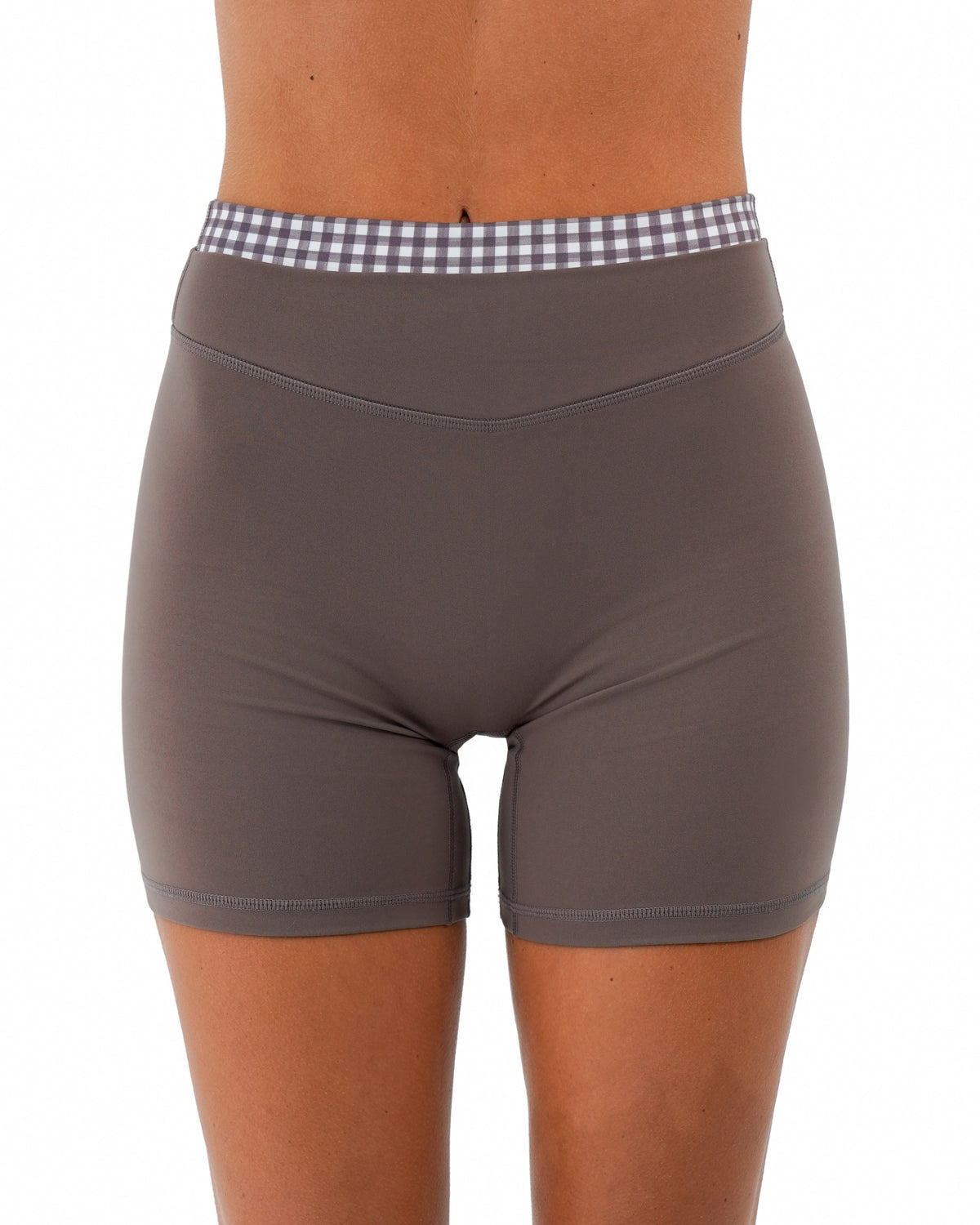 Layered Sculpt Short V2 - Ash Brown & Gingham