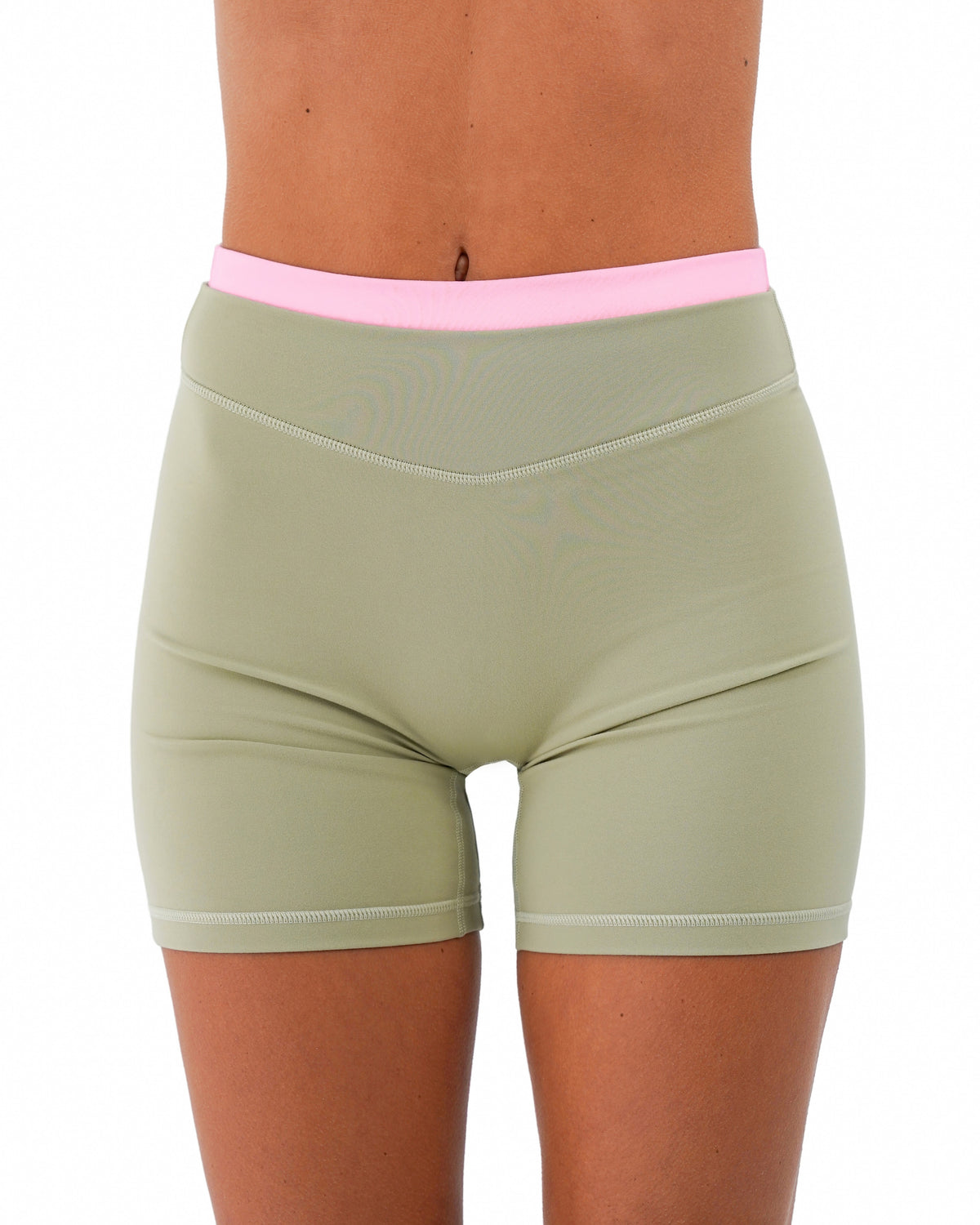 Layered Sculpt Short V2 - Flora & Soft Pink