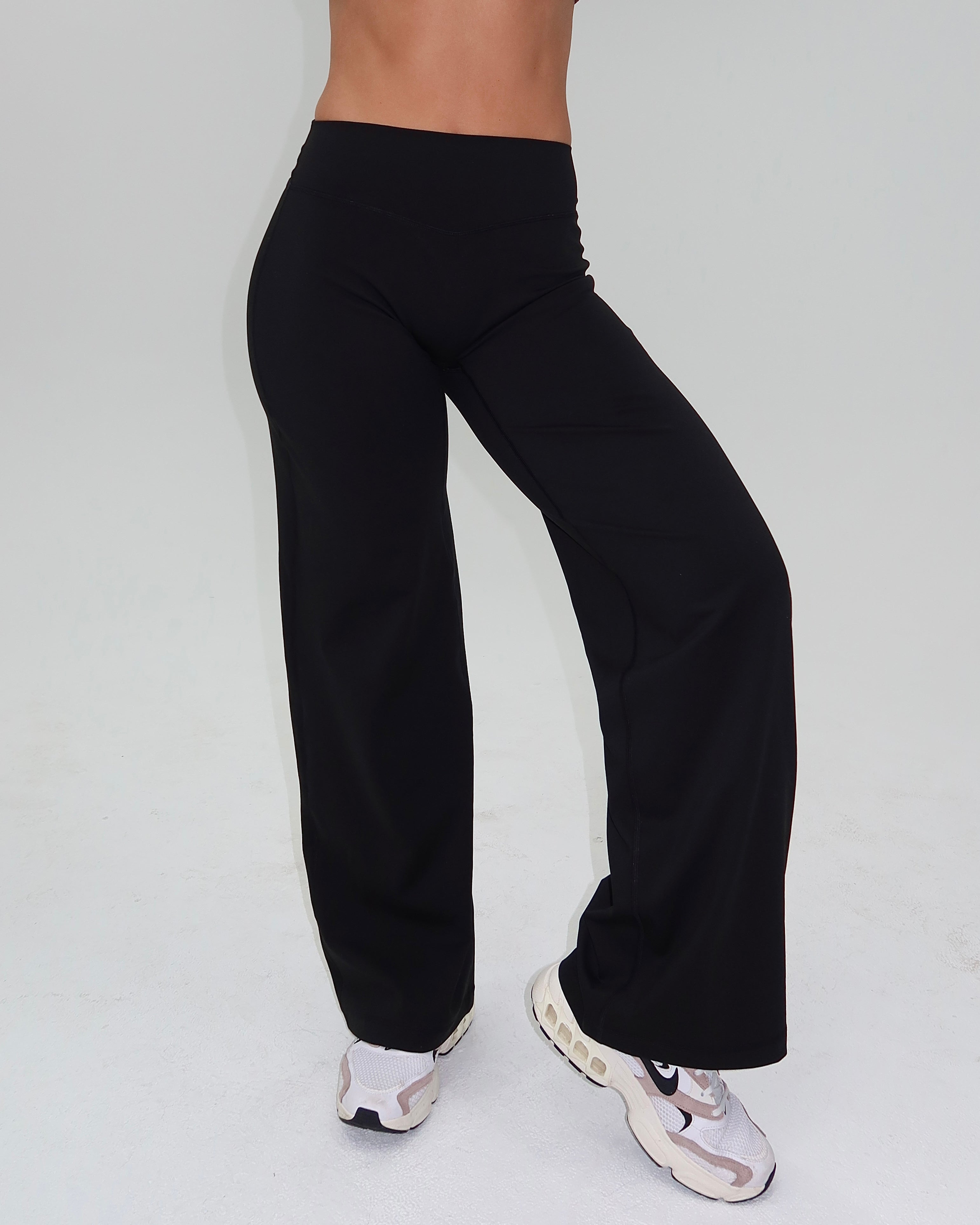 Straight Leg Trouser - Black