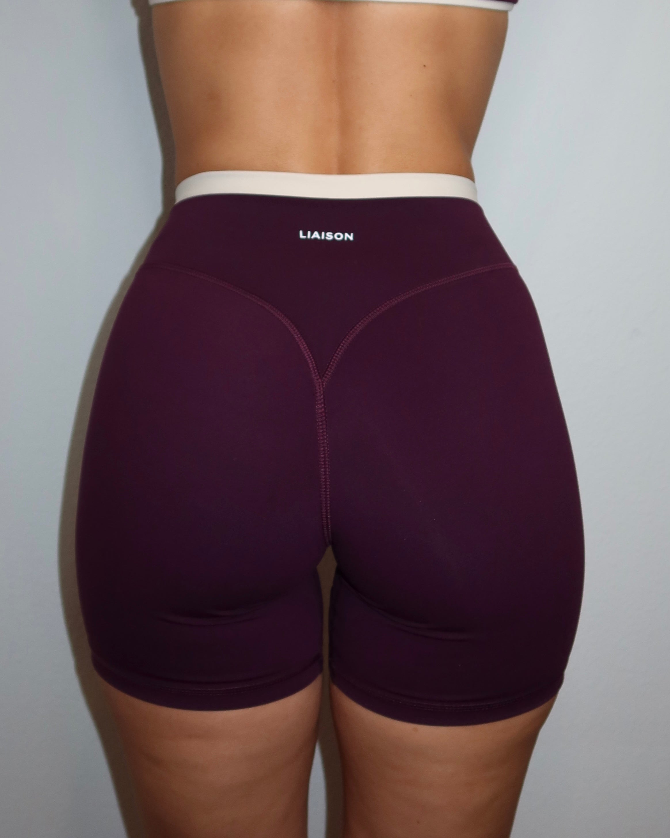 Layered Sculpt Short - Merlot & Sand