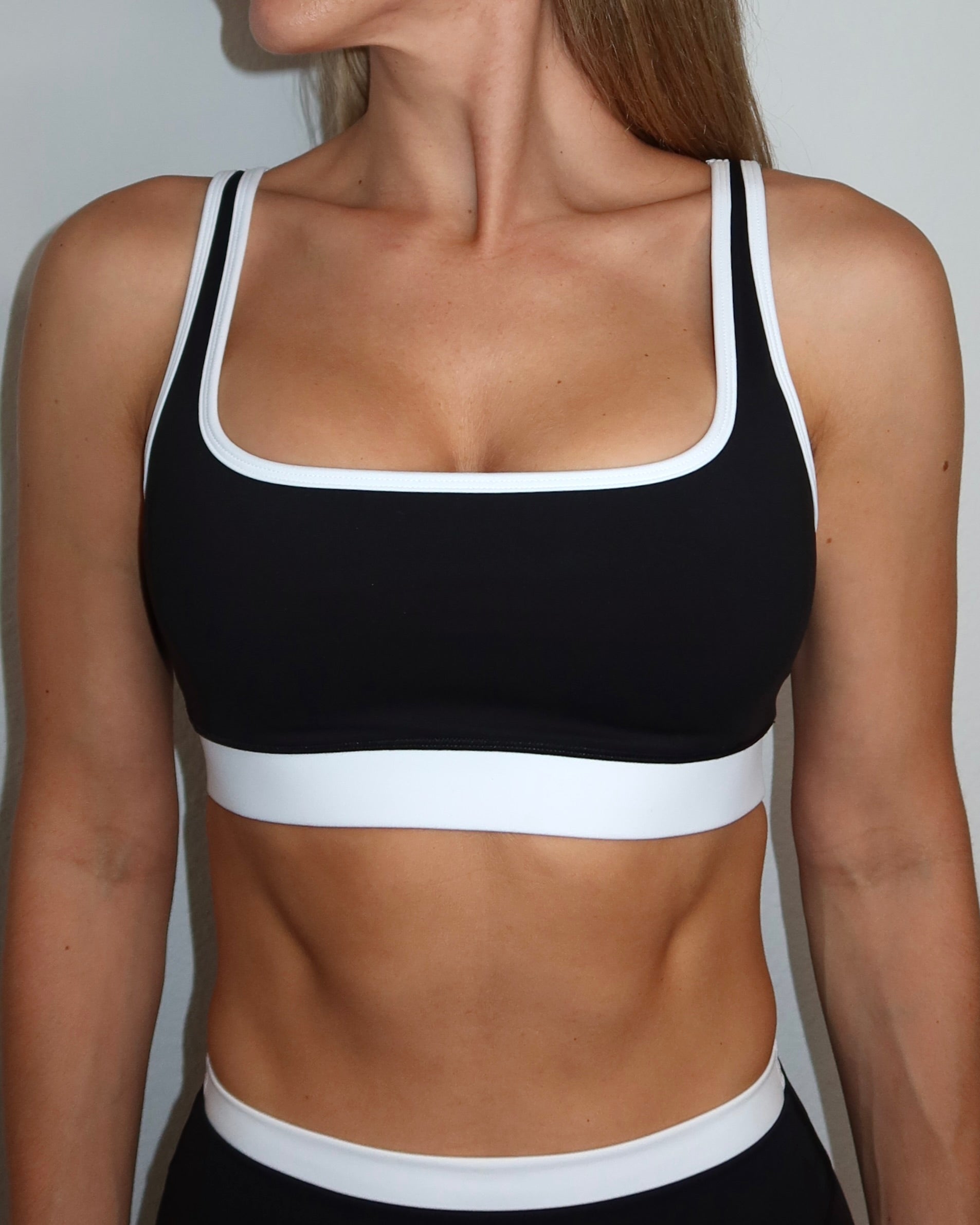 Supportive Contrast Bra - Black & White