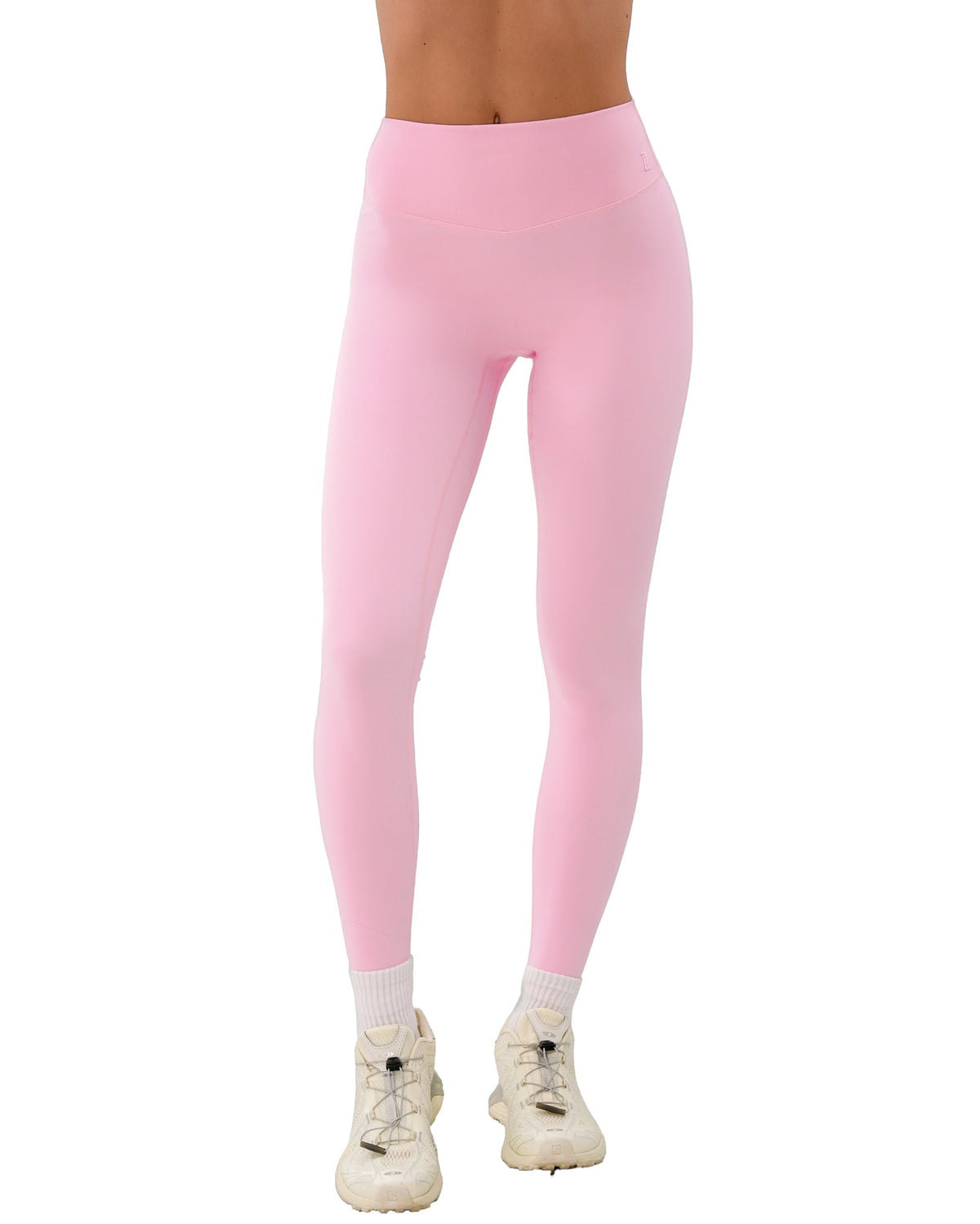 front view of SCL bridge pant in soft pink